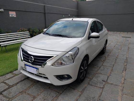 NISSAN VERSA 1.6 16V FLEXSTART SL 4P XTRONIC NISSAN VERSA 1.6 16V FLEXSTART SL 4P XTRONIC